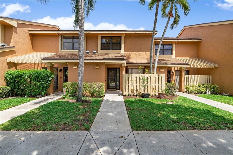 3743 Carambola Cir N unit 2891, Coconut Creek, FL 33066 - photo 1
