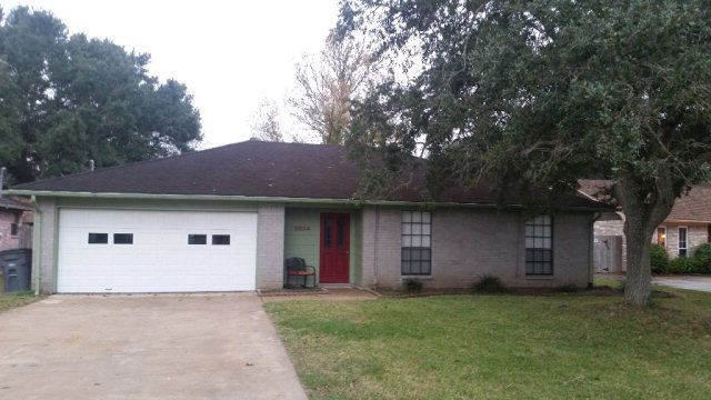 2624 Golden Ave, Bay City, TX 77414 - photo 1