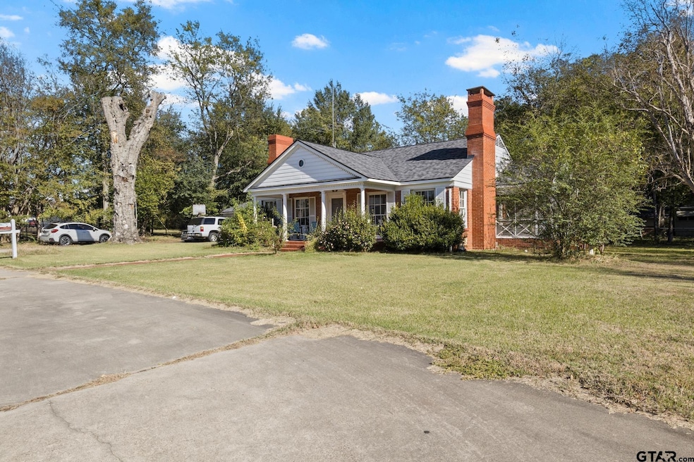 205 S Main St, Winnsboro, TX 75494 - photo 1