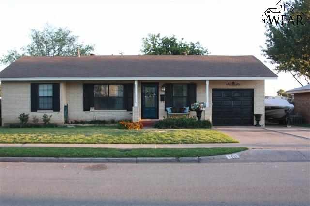 1425 Christine Rd, Wichita Falls, TX 76302 - photo 1