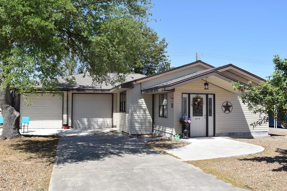 819 Santa Anna Dr unit Lot 178, Alamo, TX 78516 - photo 1