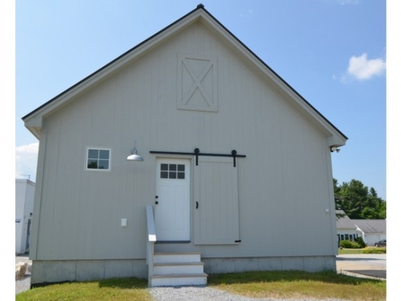 370 Main St, New London, NH 03257 - photo 1