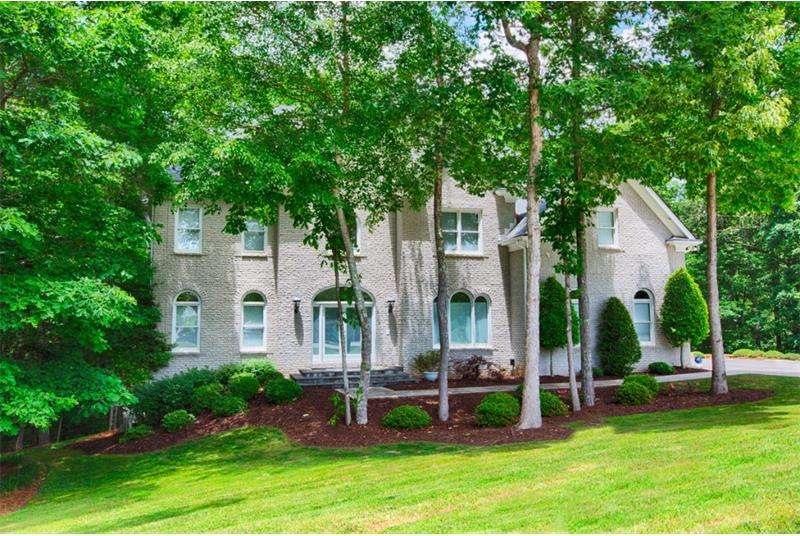 4 sided brick home at end of cul de sac. located i