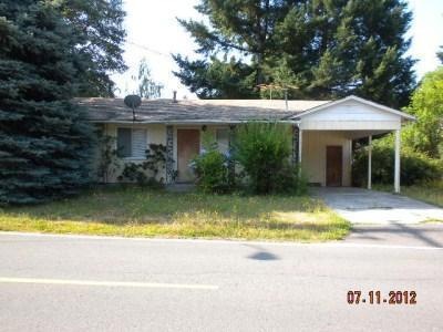 414 3rd St, Rogue River, OR 97537 - photo 1