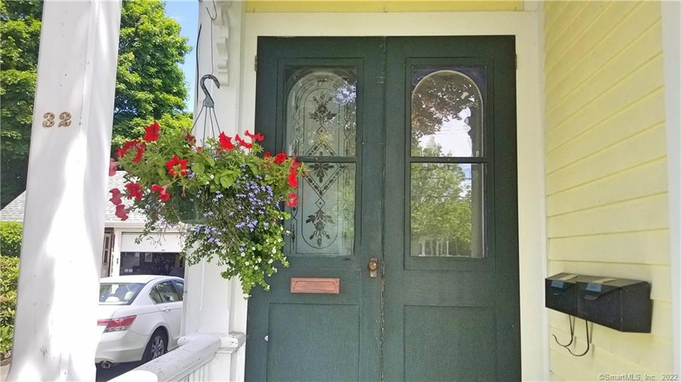 32 Moss St, Pawcatuck, CT 06379 - photo 1