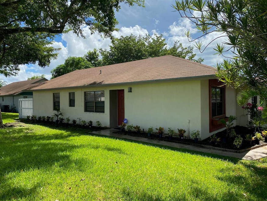 5437 Gene Cir, West Palm Beach, FL 33415 - photo 1