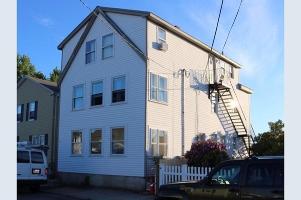 12 Winthrop St unit 1, Peabody, MA 01960 - photo 1