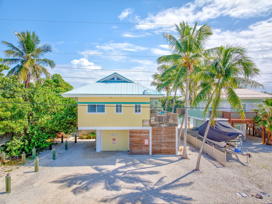 1-web-or-mls-16 Kyle Way E  -