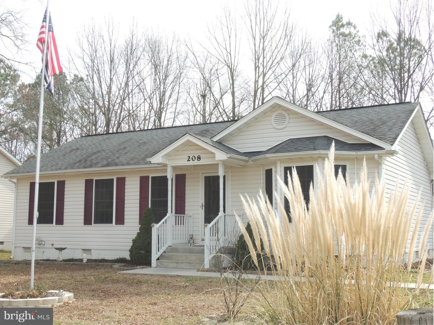 208 Azalea Rd, Colonial Beach, VA 22443 - photo 1