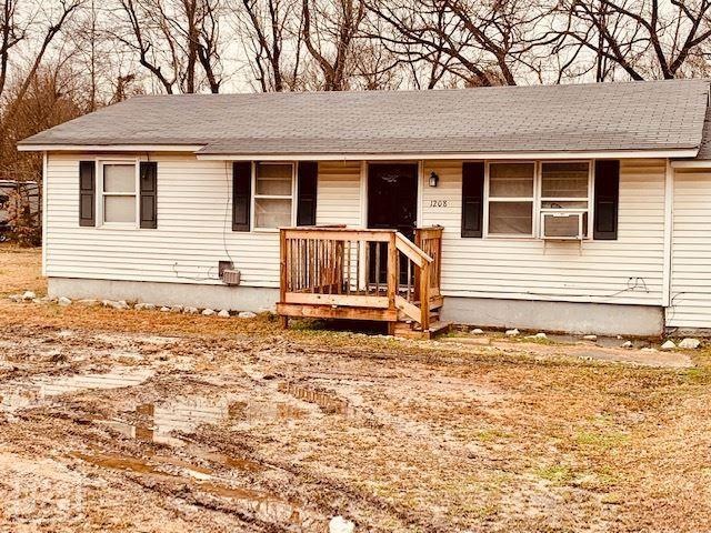 1208 Charles Dr, Jonesboro, AR 72401 - photo 1