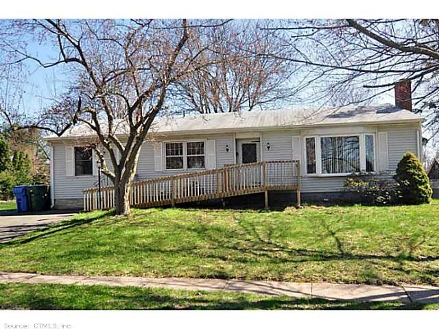18 Cushman Dr, Manchester, CT 06042 - photo 1