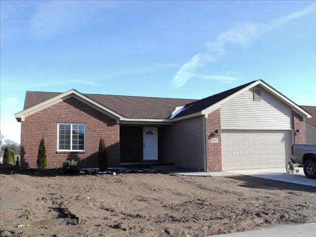 12237 Hannah Ln, Carleton, MI 48117 - photo 1