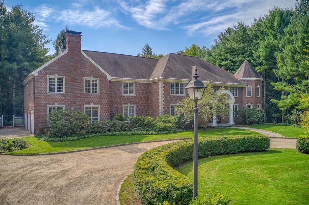 205 Mattison Dr, Concord, MA 01742 - photo 1