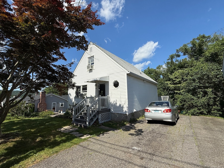 153 Maplewood Ave, Torrington, CT 06790 - photo 1