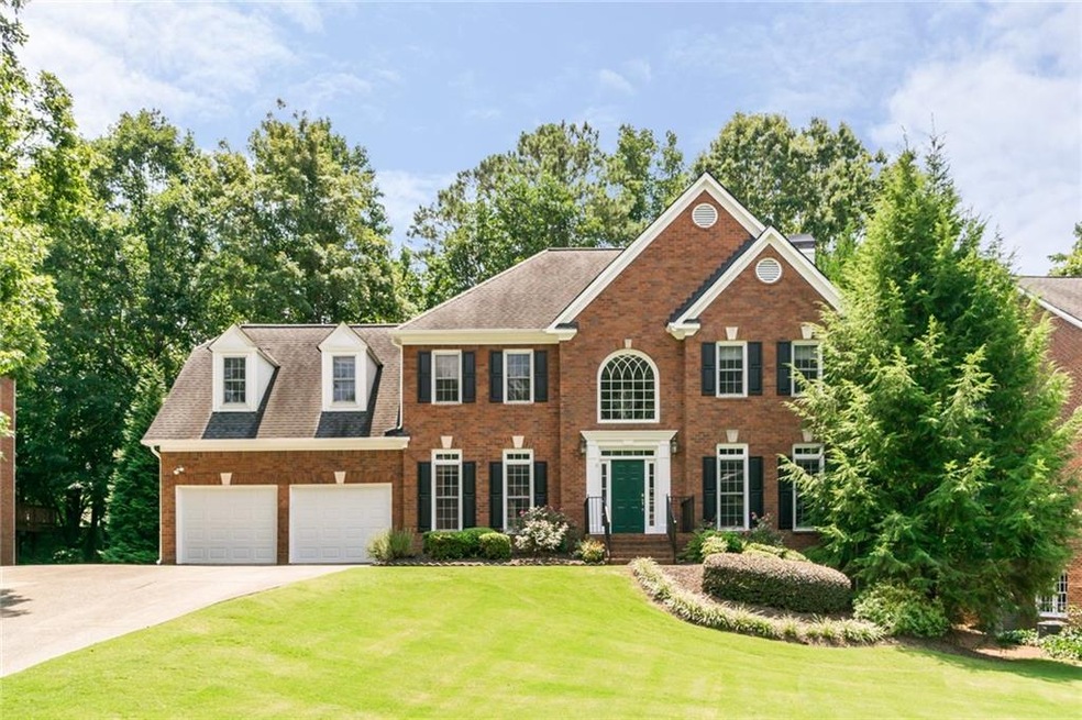 Gorgeous brick home on a double cul-de-sac!