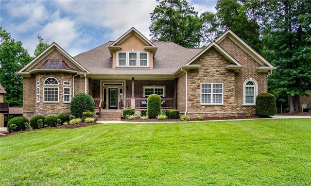 Beautiful custom built house in desirable Palm Tre