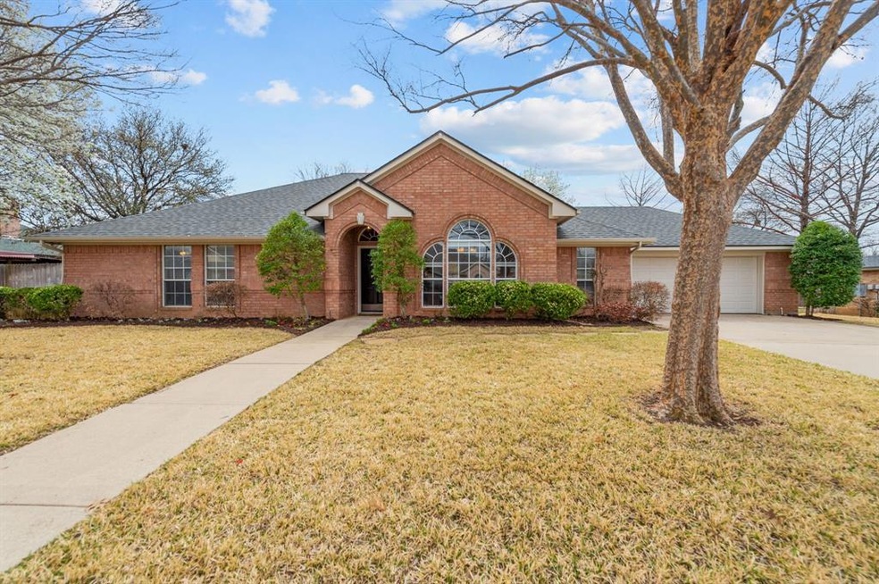 2200 Cottage Oak Ln, Colleyville, TX 76034 - photo 1