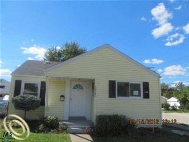 26461 Belanger St, Roseville, MI 48066 - photo 1