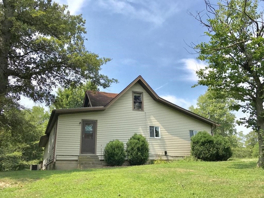 8340 E 1025th Ave, Effingham, IL 62401 - photo 1