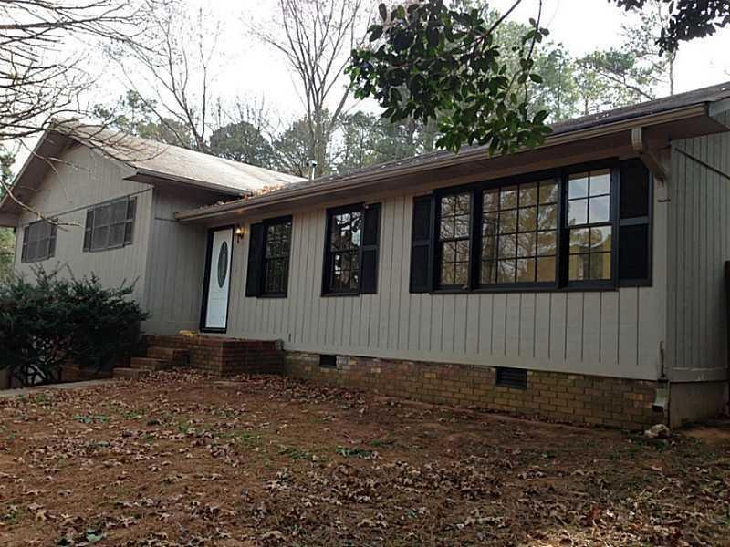 2745 Meadow View Dr, Acworth, GA 30102 - photo 1