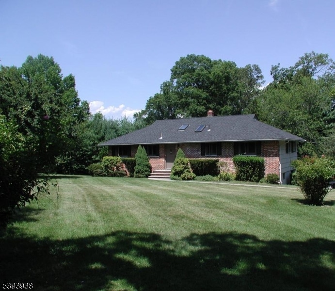 17 Cliffside Dr, Livingston, NJ 07039 - photo 1