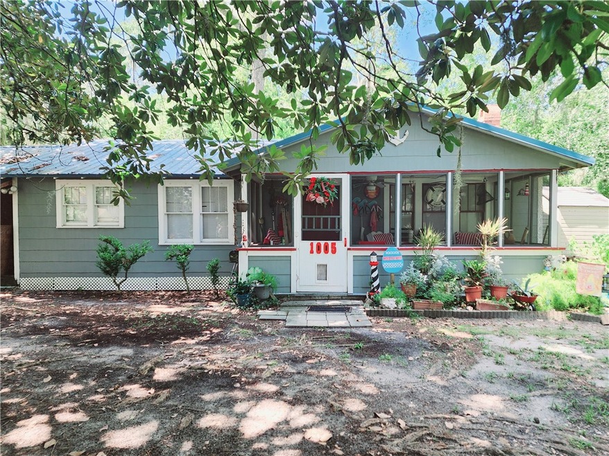 1005 5th St, Brunswick, GA 31520 - photo 1
