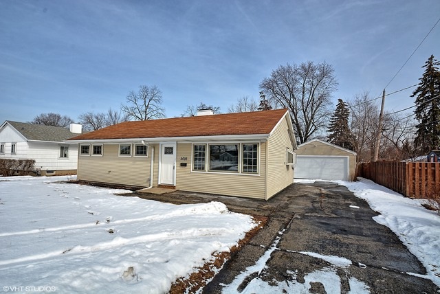 2093 Locust St, Des Plaines, IL 60018 - photo 1