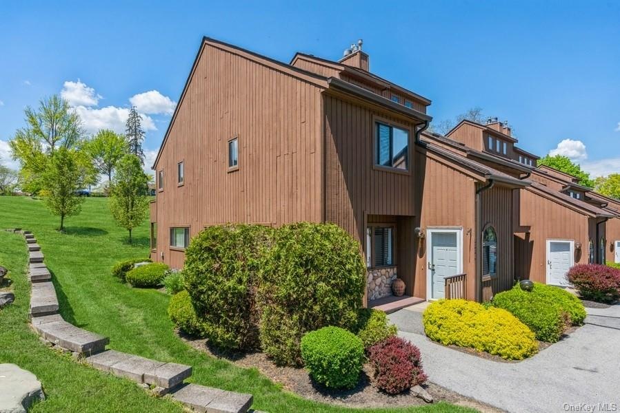 1501 Scenic Ln, Poughkeepsie, NY 12603 - photo 1