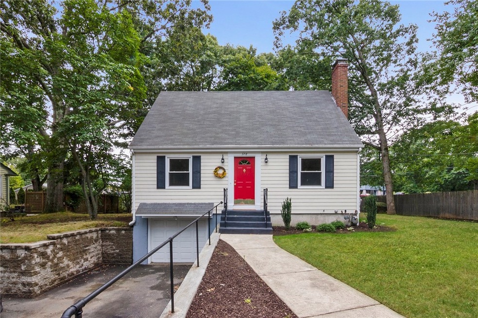 378 Toll Gate Rd, Warwick, RI 02886 - photo 1