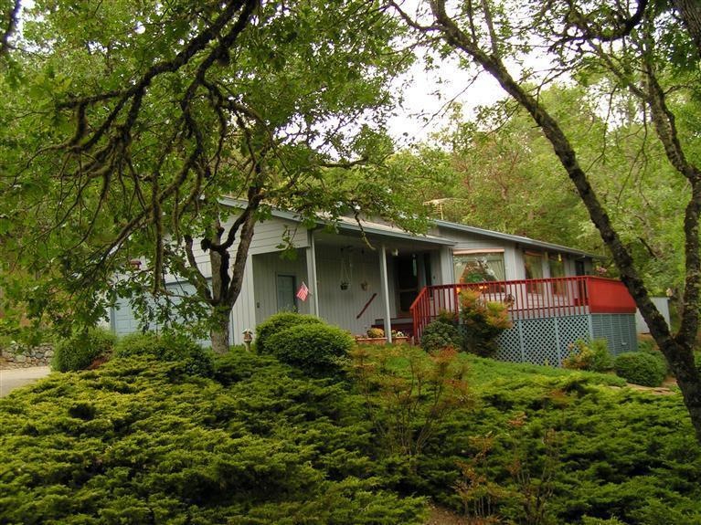 316 Mina Ln, Grants Pass, OR 97526 - photo 1