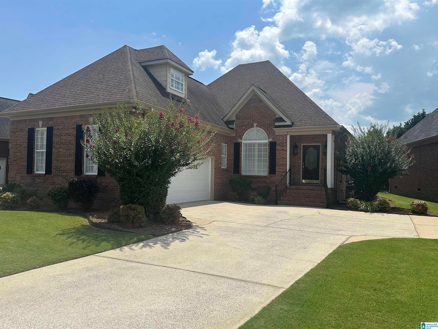 214 Lakepoint Dr, Gadsden, AL 35901 - photo 1