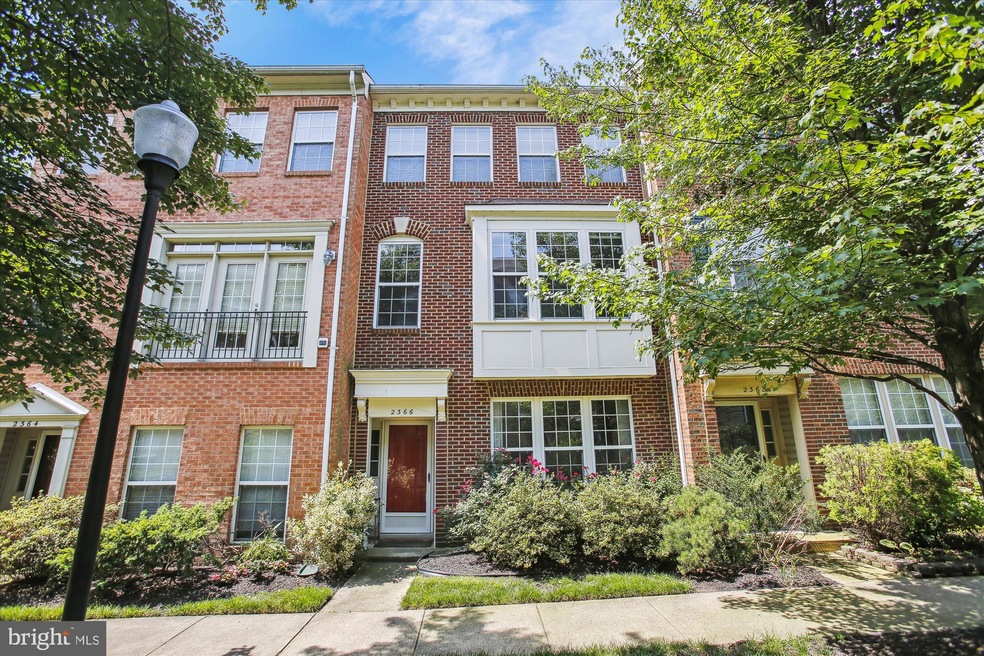 2366 Huntington Station Ct, Alexandria, VA 22303 - photo 1