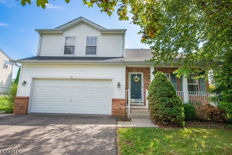 Pending $550,000 • Co-Listing Agent