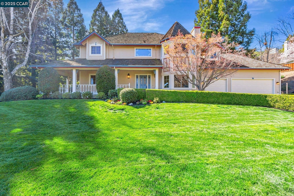 Sold $1,960,000 • Co-Listing Agent