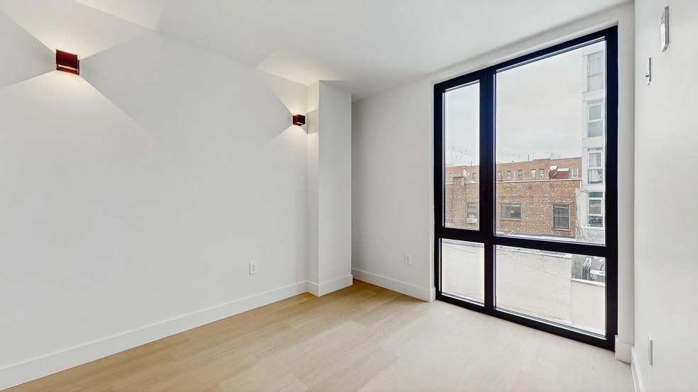 32-57 38th St unit 3B, Astoria, NY 11103 - photo 1