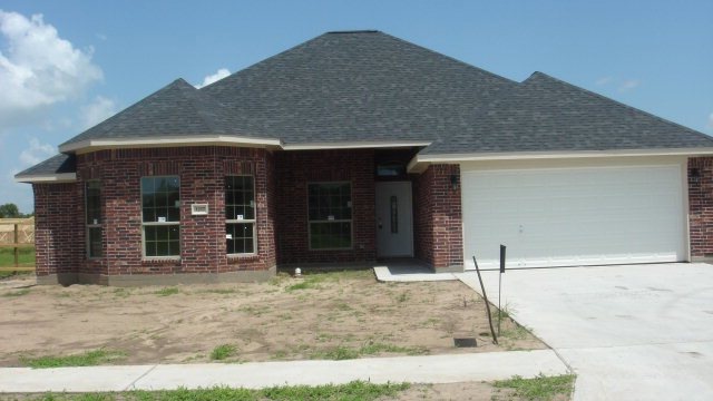 3217 El Camino St, Bay City, TX 77414 - photo 1