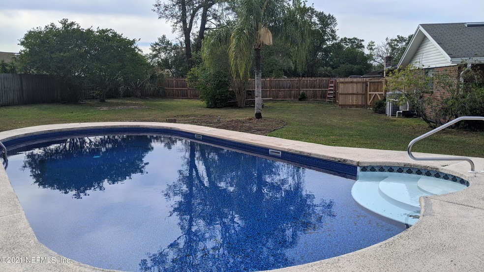 PXL_20210411_210503144