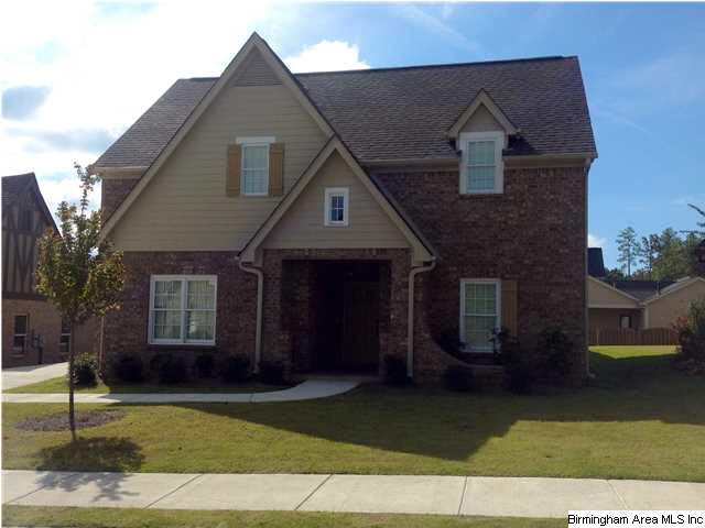 1073 South Hampton Place is 4 bedrooms, 3.5 bathro