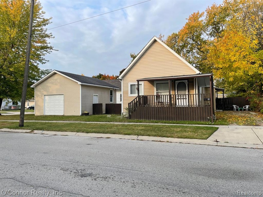 1221 11th St, Port Huron, MI 48060 - photo 1