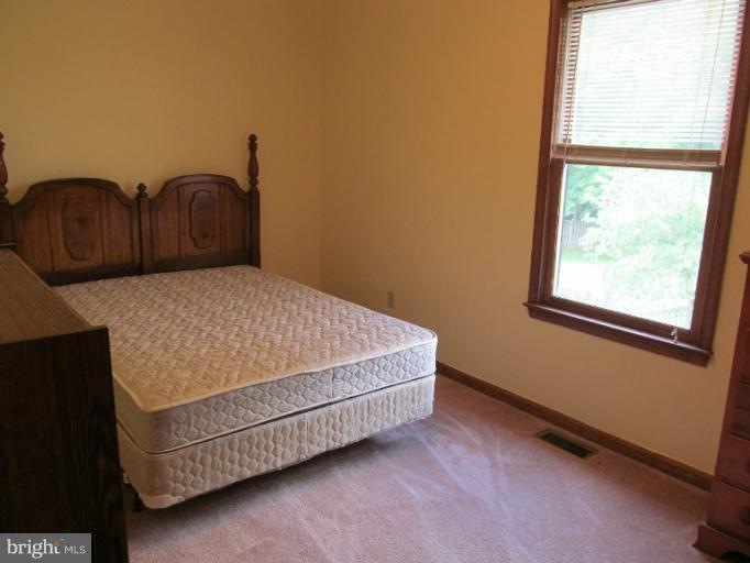 10982 Blake Ln, Bealeton, VA 22712 - photo 1