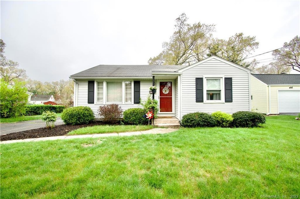 11 Wilstar Cir, Enfield, CT 06082 - photo 1