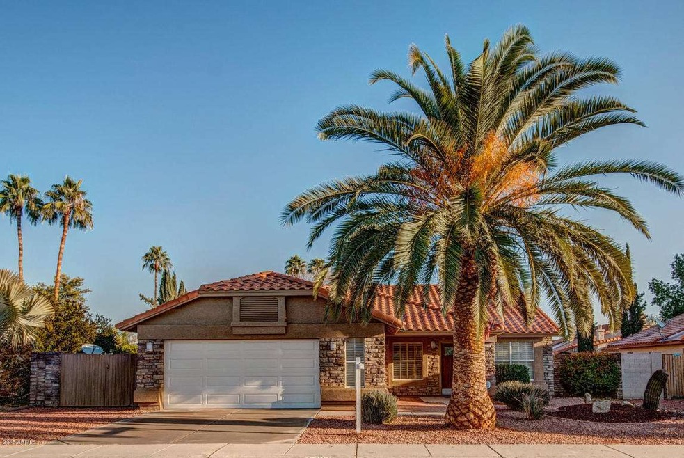 5702 E Gelding Drive-large-003-3-Ext1-14