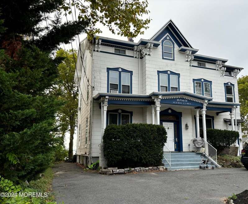 85 1st St unit Third Floor, Keyport, NJ 07735 - photo 1