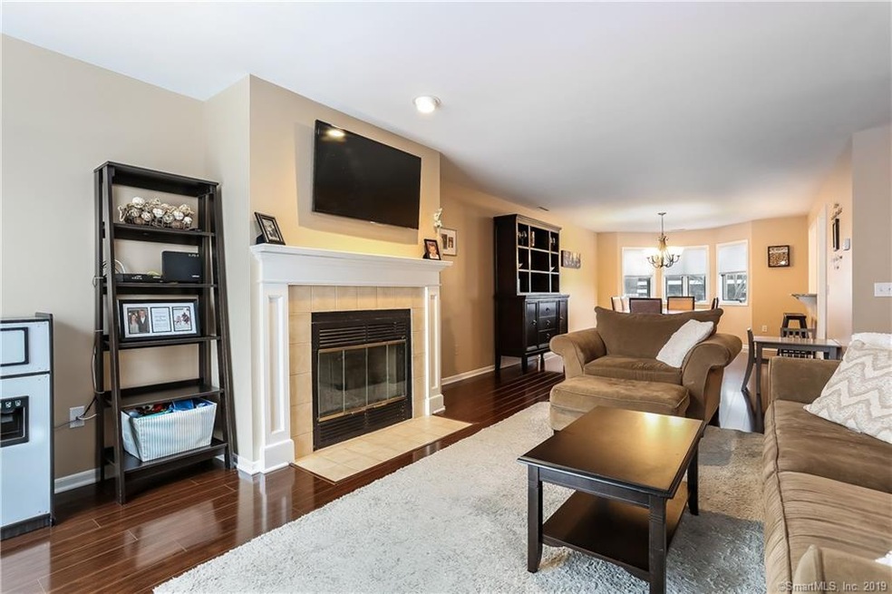 54 Glenrock unit 54, Norwalk, CT 06850 - photo 1