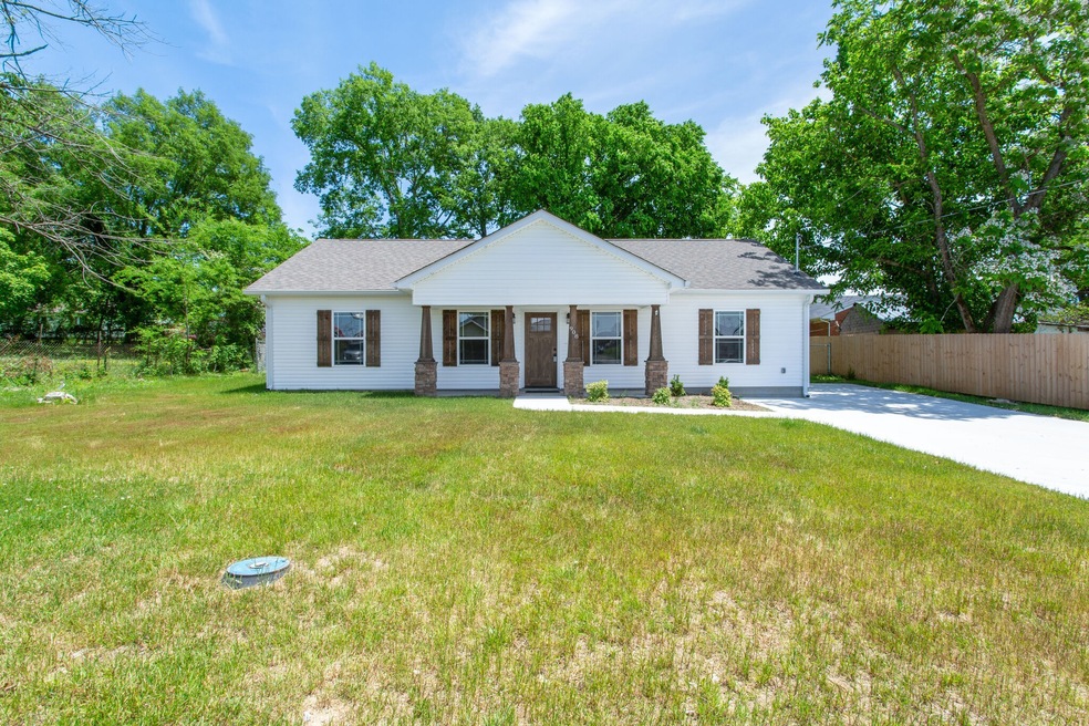 908 Castle St, Shelbyville, TN 37160 - photo 1