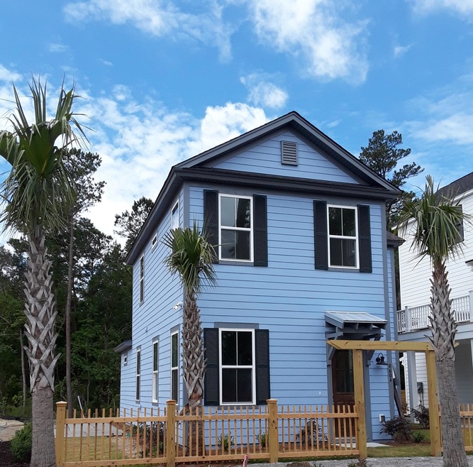 Replica of Remy exterior