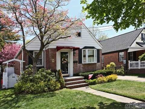 294 Kensington Rd S, Garden City, NY 11530 - photo 1