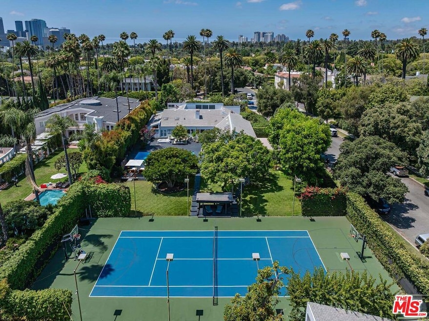 624 N Beverly Dr, Beverly Hills, CA 90210 - photo 1