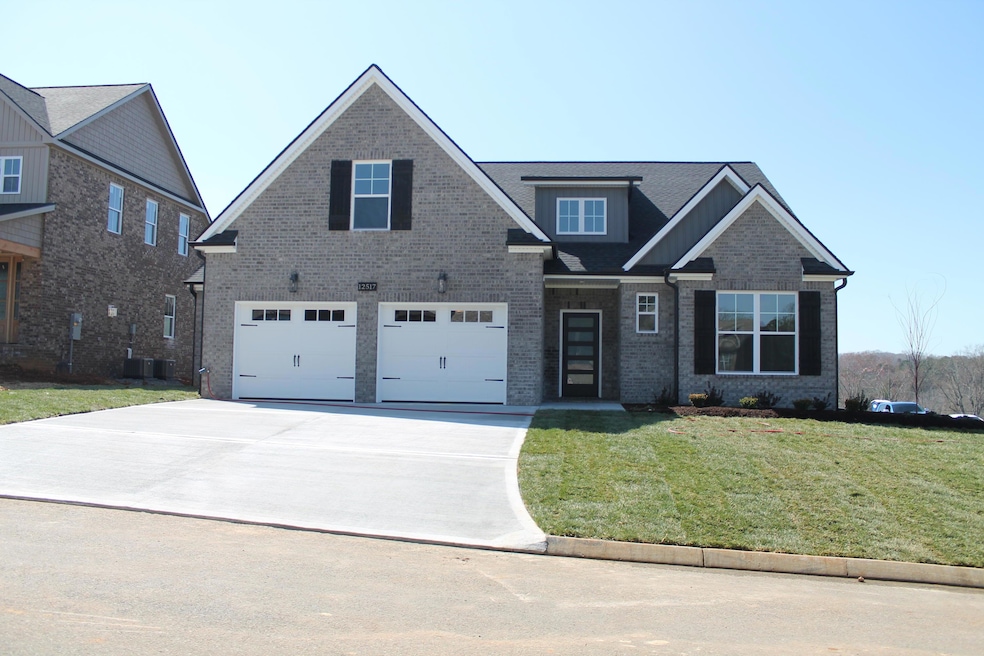 12517 Tangle Crest Ln, Knoxville, TN 37932 - photo 1