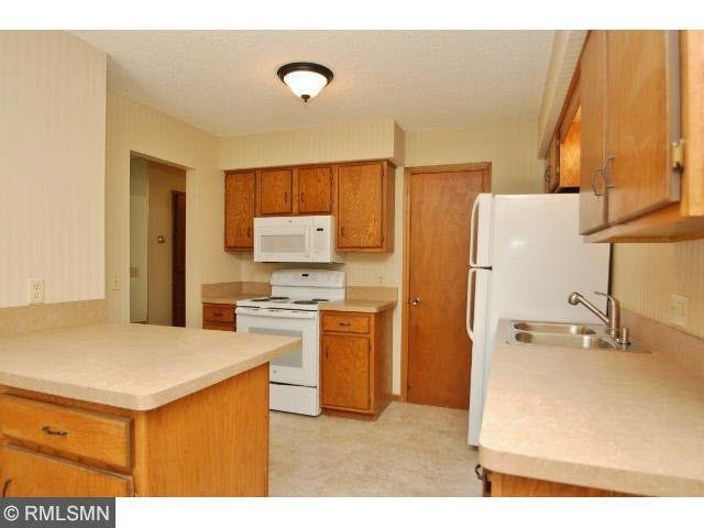 12161 12161 Grouse St NW, Coon Rapids, MN 55448 - photo 1